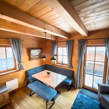 Almhuette Falkert Lodge