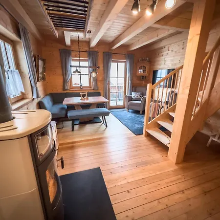 Almhuette Falkert Lodge