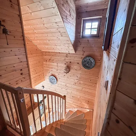 Lodge Almhuette Falkert *