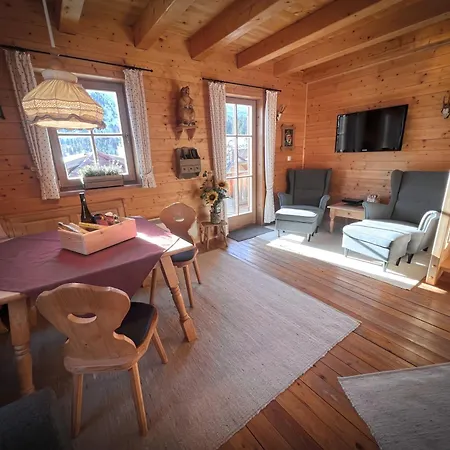 Almhuette Falkert Lodge