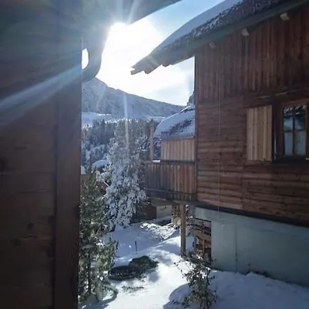 Almhuette Falkert Lodge *