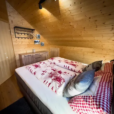 Almhütte Falkert Lodge