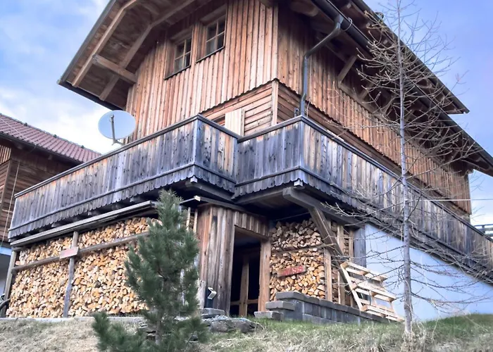 Almhuette Falkert Lodge *