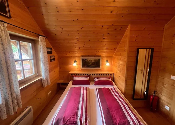 Lodge Almhuette Falkert *