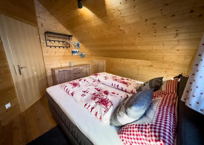 Almhuette Falkert Lodge